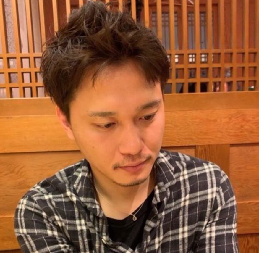 プロフィール
